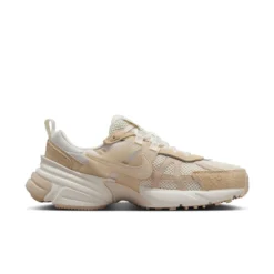 Nike Women's V2K Run -Stussy Store AURORA HV3917 133 PHSRH001 2000