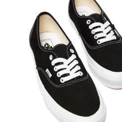 Vans Vault OG Authentic LX 15 Vans Vault OG Authentic LX -Stussy Store VANSVAULTOGCLASSICAUTHENTICBLACKWHITE 2